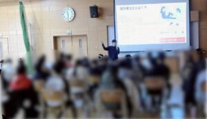 【春日市】カラダベース那珂川整体院院長が理学療法士について職業講話を行いました